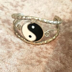 Ying yang Mexico silver cuff